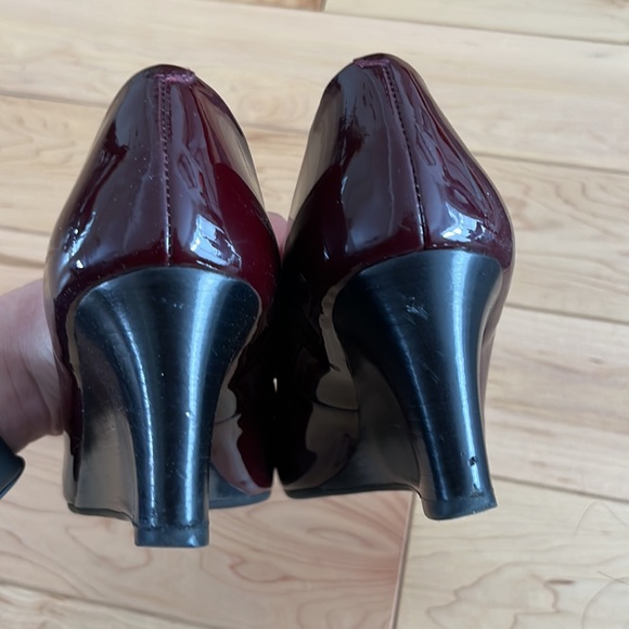 Tory Burch Pumps - Picture 6 of 6